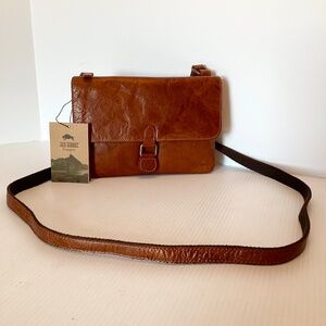 Jack Georges Voyager Honey Brown Leather Wallet Crossbody RFID #7672 NWT $195